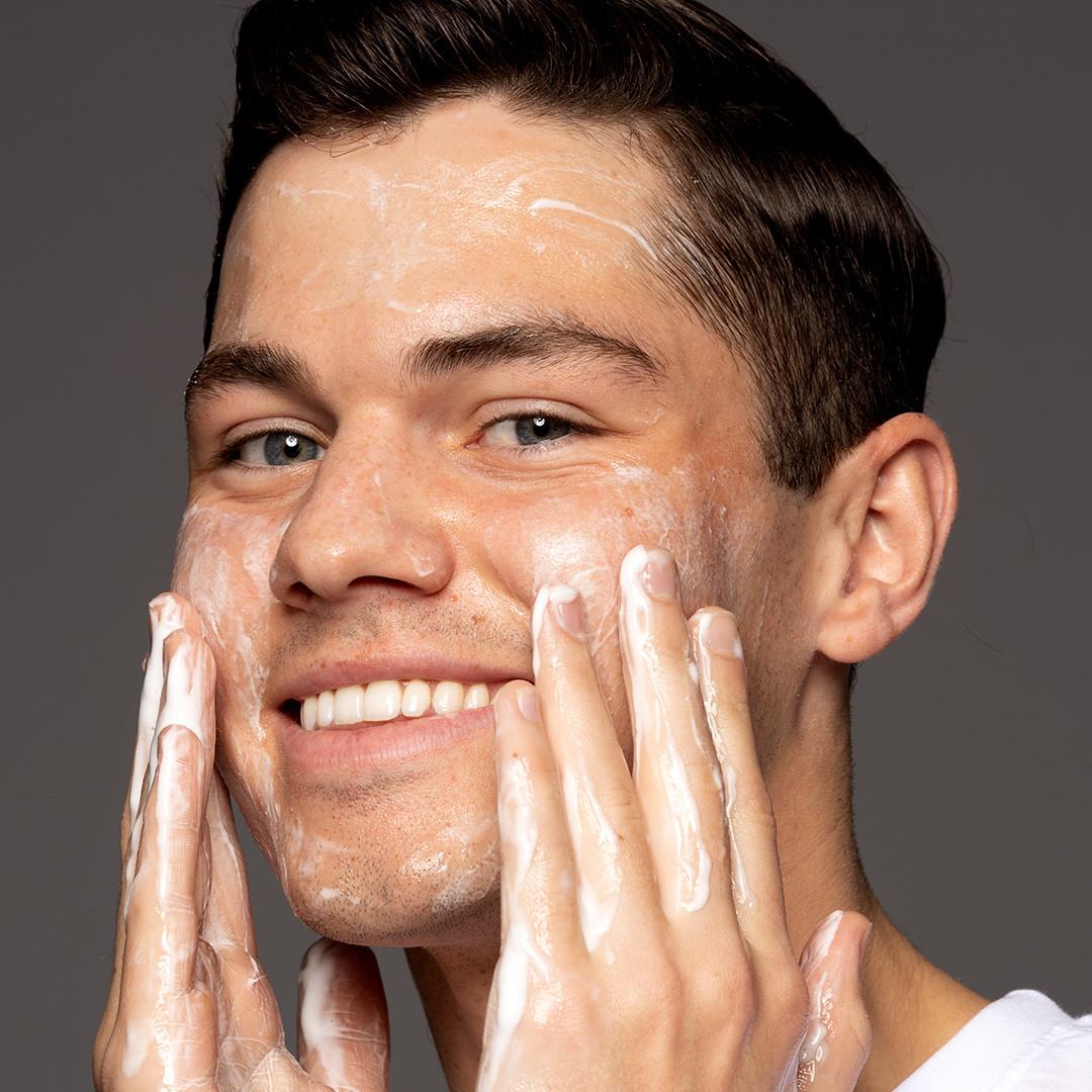 Shakeup Face 4ward Multi-Action Daily Face Wash 125ml Image https://cdn11.bigcommerce.com/s-g585yu857h/images/stencil/1280w/products/14730/26245/164363_C__51108.1768899838.jpg1