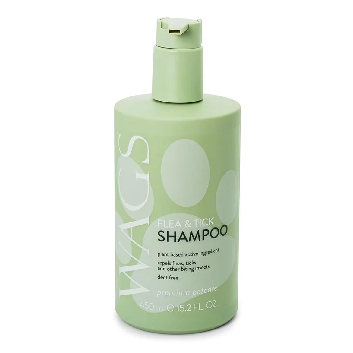 WAGS Flea & Tick Repellent Shampoo 450ml Image 1