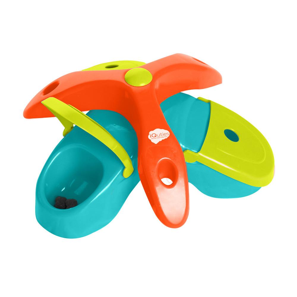 Iquties Active Training Toy for Dogs - Twist & Flip Image 1