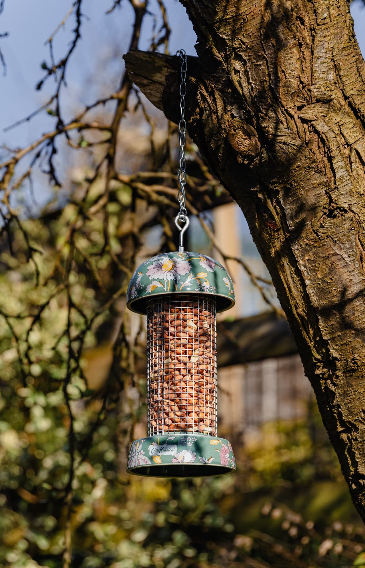 Cath Kidston Green Floral Ceramic Peanut Feeder Image https://cdn11.bigcommerce.com/s-g585yu857h/images/stencil/1280w/products/18099/42280/0167942_5028804502839_5_Cath_Kidston_Friendship_Garden_Peanut_Feeder_4__90366.1793194374.jpg1
