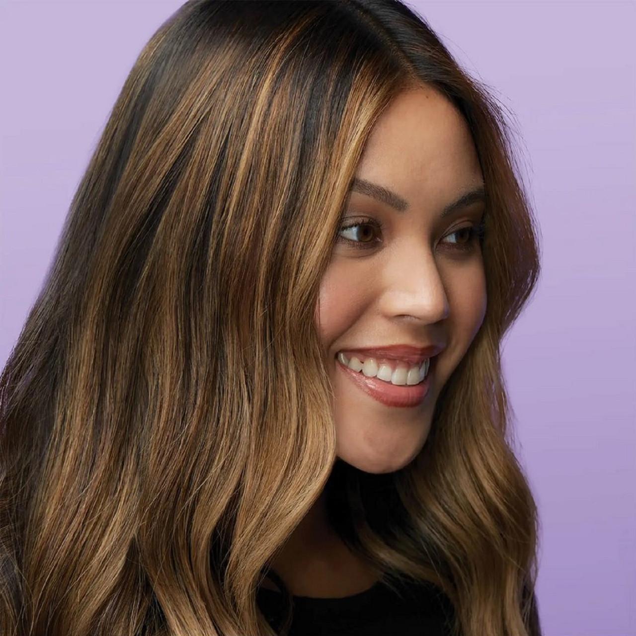 Olaplex No.4P Blonde Enhancer Toning Shampoo 250ml Image https://cdn11.bigcommerce.com/s-g585yu857h/images/stencil/1280w/products/2560/4306/Olaplex-No.4P-Blonde-Enhancer-Toning-Shampoo__61562__14195.1781189595.jpg1