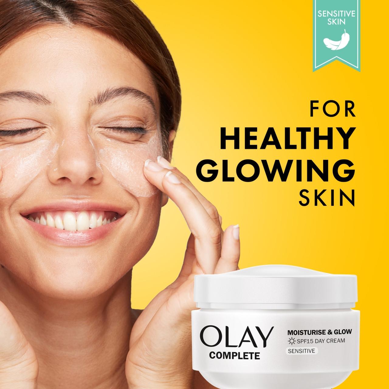 Olay Complete Moisturise & Glow Sensitive Day Cream 50ml Image https://cdn11.bigcommerce.com/s-g585yu857h/images/stencil/1280w/products/7917/13746/5000174452921_T63__22672.1747059650.jpg1